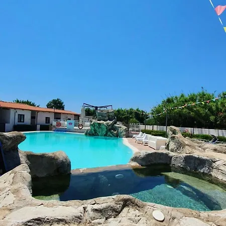 Arco Delle Rose Campsite *